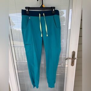 figs women teal scrubs